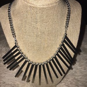 🔴EXPRESS Statement necklace.